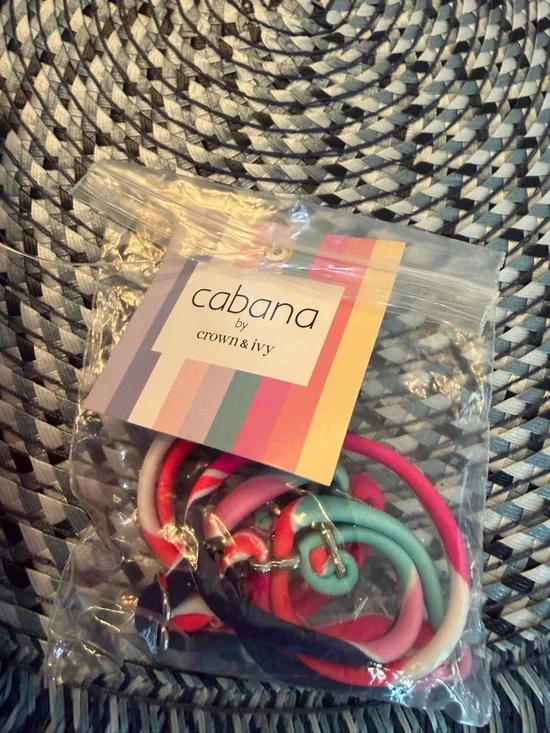 Bikini Top with Removable Straps- NWT - Picture 5 of 5